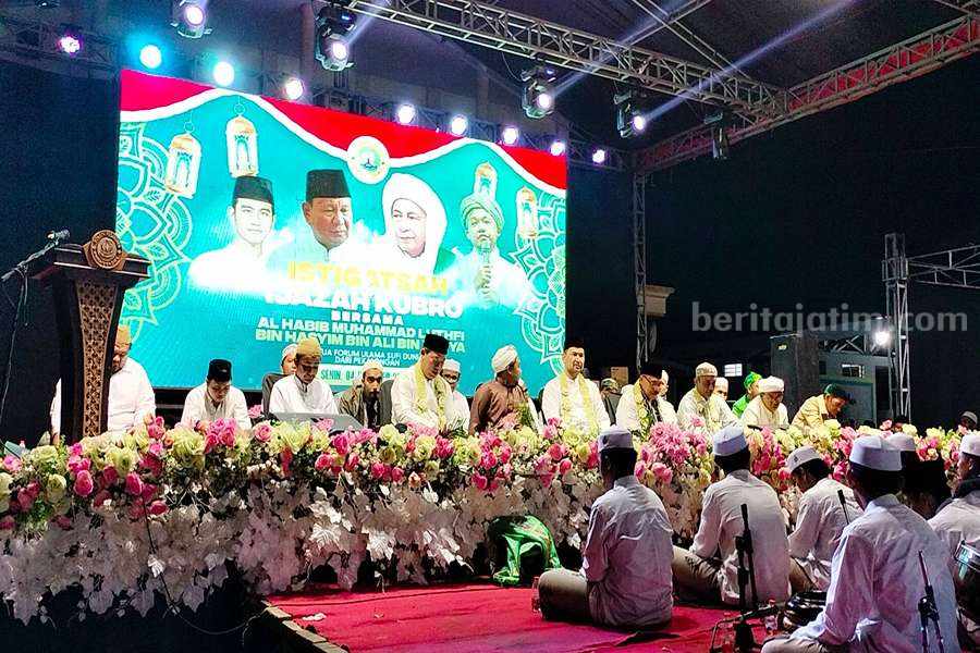 Caption: Istighosah Kubro di Bondowoso