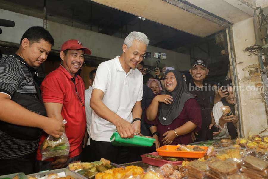 Capres Ganjar Pranowo blusukan