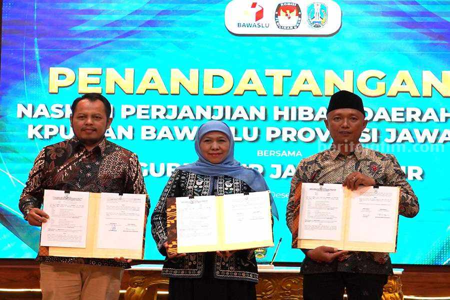 Gubernur Jatim, Ketua KPU Jatim dan Ketua Bawaslu Jatim