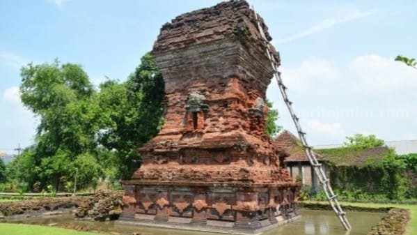 Candi Brangkal