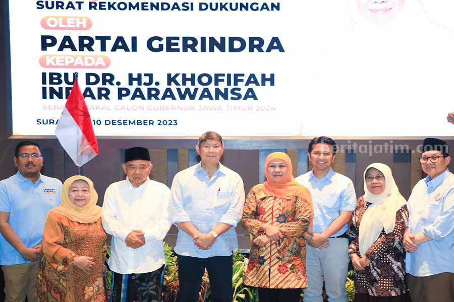Wakil Ketua Dewan Pembina Gerindra, Hashim Djojohadikusumo bersama Khofifah dan Emil