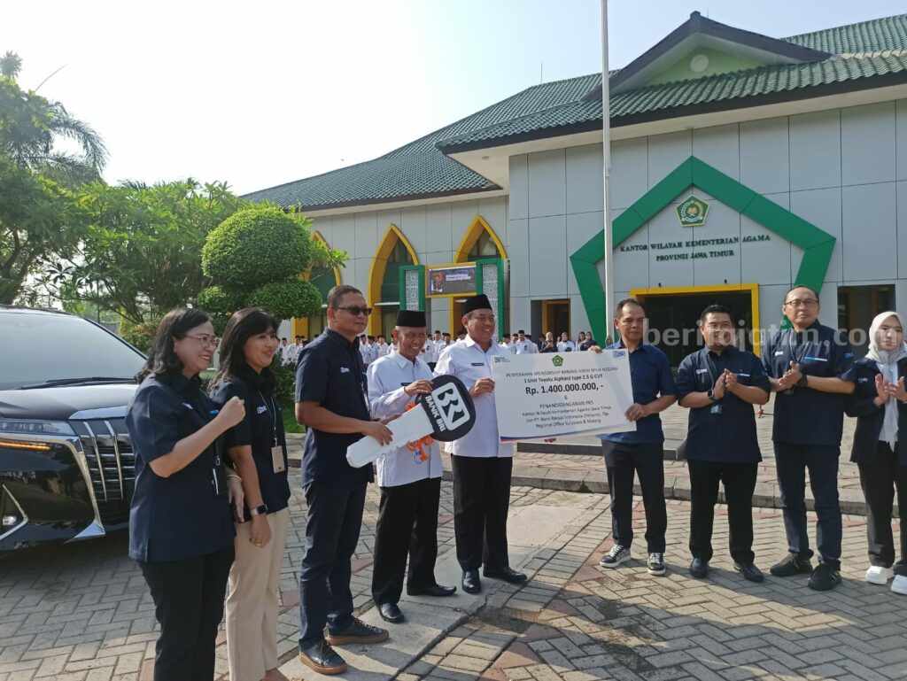 BRI RO Surabaya dan Malang Beri Bantuan Mobil Alphard Untuk Kanwil Kemenag Jatim