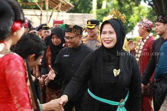 Mantan Bupati Hadir di Peringatan Hari Jadi Banyuwangi ke 252 warga berprestasi
