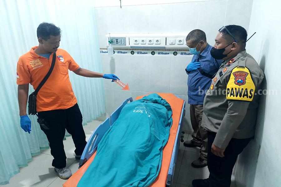 Jenazah Riyama saat berada di RS Siti Khadijah