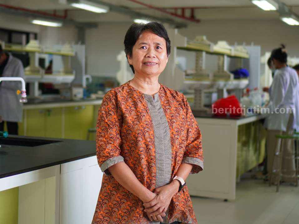 Dosen Fakultas Teknobiologi Ubaya Dr Mariana Wahjudi.