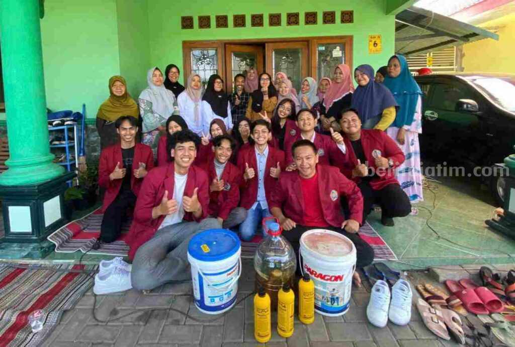 Mahasiswa HI UMM Ubah Limbah Dapur Jadi Kompos dan Eco-Enzyme