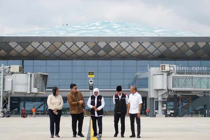 Kunjungi Bandara Kediri, Mas Dhito Ajak Kepala Daerah Selingkar Wilis Bangun Jalan Non Tol
