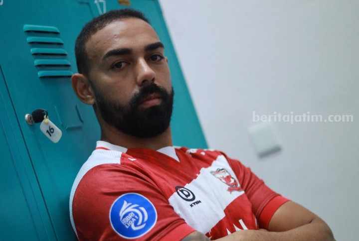 Madura United Plot Dalberto sebagai Suksesor Junior Brandão