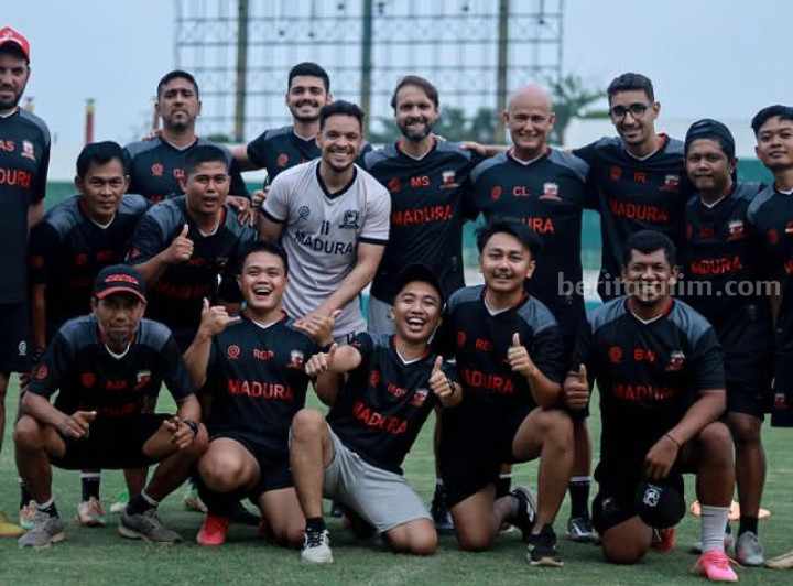 Komposisi Legiun Asing Madura United Komplit