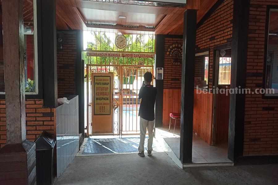 Susana di dalam Rutan Kelas IIB Ponorogo. (Foto/Endra Dwiono/Beritajatim.com)