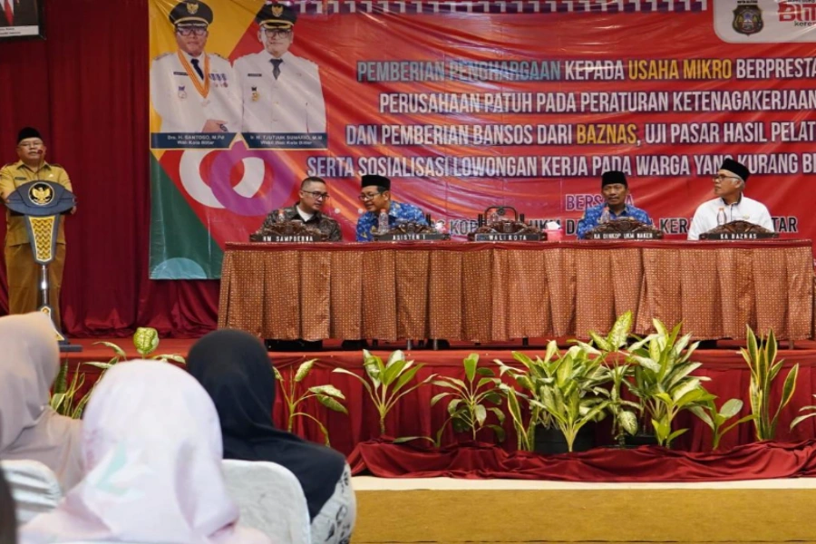 Gandeng PT Sampoerna, Pemkot Blitar Gelar Sosialisasi Lowongan Kerja Bagi Warga Miskin Pemkot Blitar