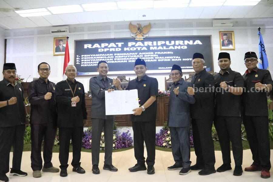 Caption : Penandatanganan APBD Tahun Anggaran 2024.