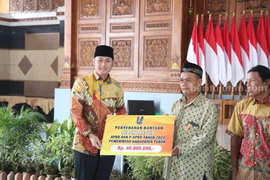 Salah satu lembaga yang telah menerima bantuan hibah dari Bupati Tuban Aditya Halindra Faridzky.