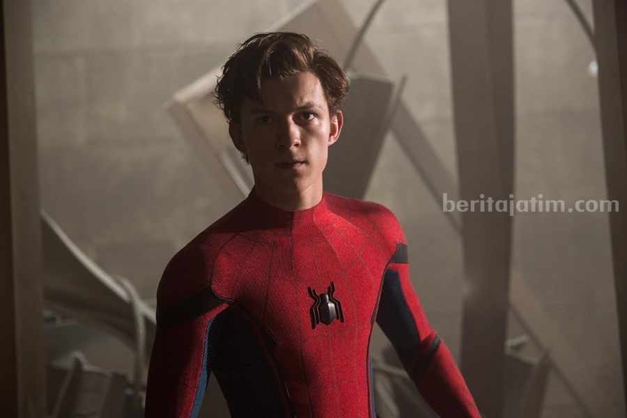 Tom Holland - ( IMDb.com)