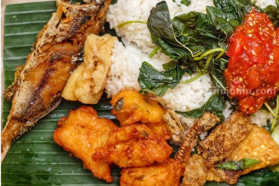 4 Rekomendasi Kuliner Legendaris di Banyuwangi Nasi Tempong Mbok Nah, makanan legendaris di Banyuwangi. (Sumber foto: Instagram/amazingindonesiafood)