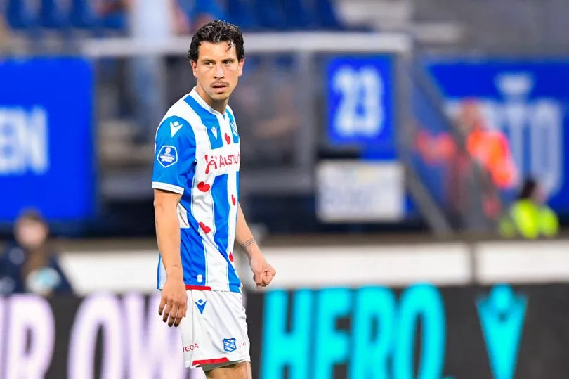 PSSI Sebut Gelandang Top Liga Belanda Urus Berkas Naturalisasi Sore Ini Thom Haye merupakan pemain yang berposisi sebagai gelandang yang membela SC Heerenveen sejak 2022 lalu. (Foto: Getty Images)