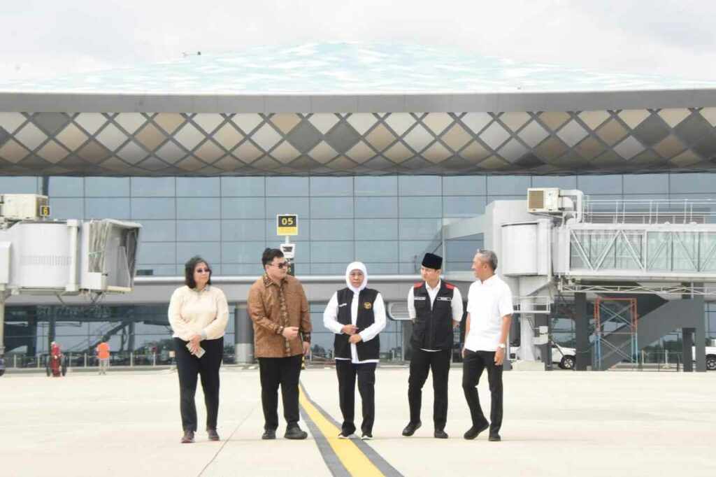 Pj Walkot Kediri Zanariah Hadiri Gala Dinner Bandara Dhoho WhatsApp Image 2023-12-01 at 16.19.25_11zon