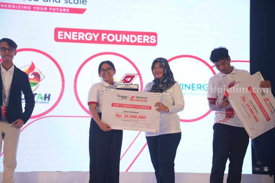 Caption foto : Ilustrasi dari TOP 3 Energy Founder selanjutnya, yaitu PANZO, saat melakukan kegiatan Final Pitch, Mini Expo, dan Pemberian plakat serta dana pembinaan oleh Vice President CSR & SMEPP PT Pertamina (Persero) Fajriyah Usman pada 29 November 2023 di The Patra Bali Resort & Villa, Bali.
