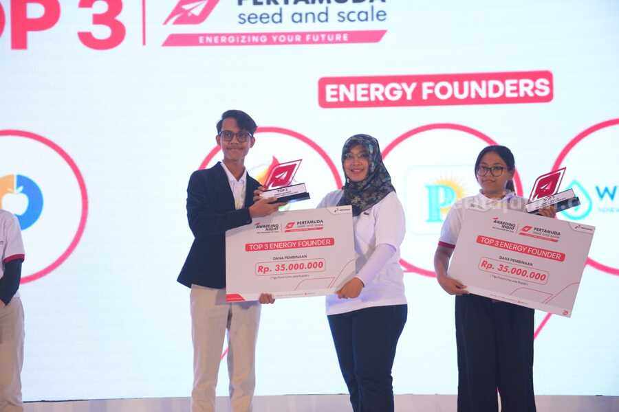 Caption foto : Ilustrasi dari salah satu TOP 3 Energy Founder, GELATAH, saat melakukan kegiatan Final Pitch, Mini Expo, dan Pemberian plakat serta dana pembinaan oleh Vice President CSR & SMEPP PT Pertamina (Persero) Fajriyah Usman pada 29 November 2023 di The Patra Bali Resort & Villa, Bali.