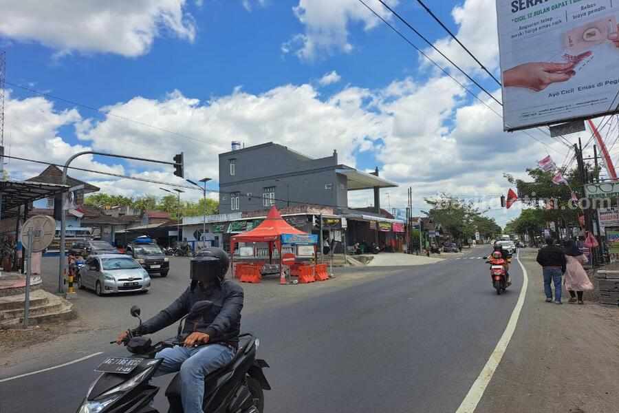 alur Malang-Blitar di Kecamatan Kesamben Kabupaten Blitar.