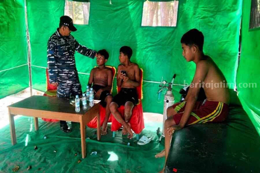 3 anak yang selamat di Pantai Pulau Merah Banyuwangi.