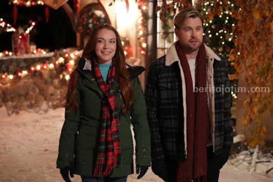 5 Rekomendasi Film Komedi Romantis Bernuansa Natal Film 'Falling for Christmas'. (IMDb.com)