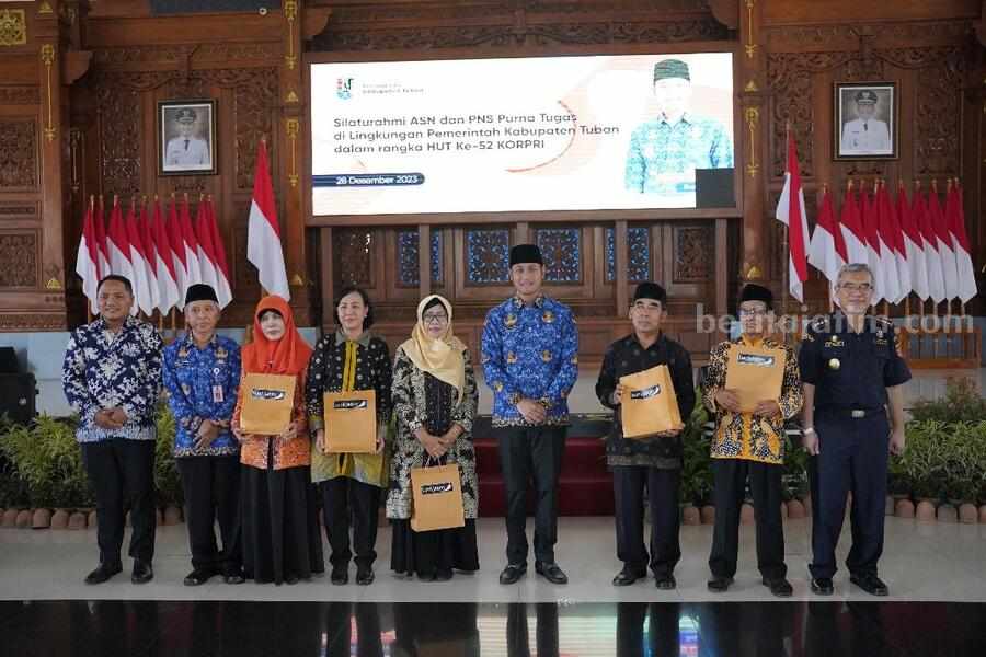 HUT Korpri, Bupati Tuban Minta ASN Tetap Jaga Kebersamaan Bupati Tuban Aditya Halindra Faridzky usai memberikan arahan melalui HUT Korpri ke-52.