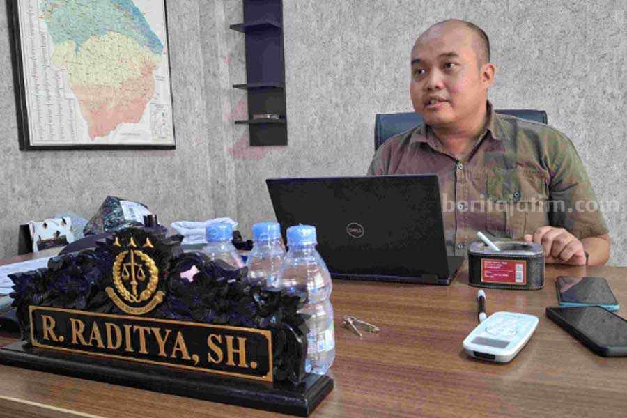 Kasi Pidsus, Kejari Kota Mojokerto, Rizky Raditya Eka Putra. [Foto : Misti/beritajatim.com]
