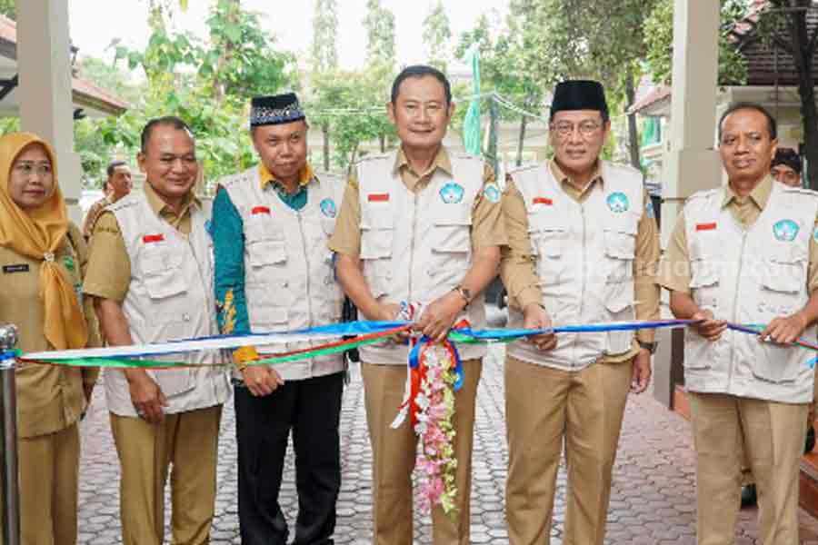Bupati Lamongaan saat membuka acara Lokakarya 7 Panen Hasil Belajar, Pendidikan Guru Penggerak (PGP) Angkatan 8 wilayah mitra Provinsi Jawa Timur, di Kabupaten Lamongan.