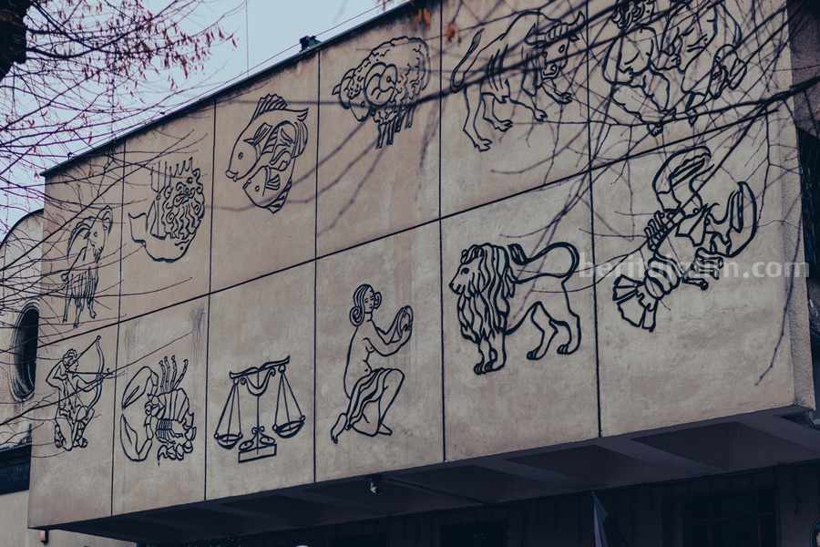 Lambang 12 zodiak. (Sumber foto: Pexels/Jakub Pabis)