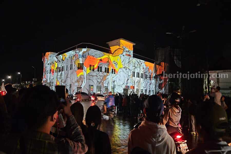 Plesiran di Jogja, Nonton Festival Sumonar yang Eksotis Festival Sumonar 2023 yang bisa dinikmati warga secara gratis di Titik Nol Kilometer Yogyakarta (Dwi Eko Lokononto)