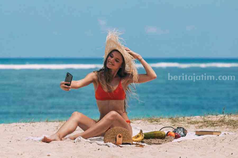 Merasa Kosong Usai Liburan? Bisa Jadi Mengalami Holiday Blues Ilustrasi berlibur saat liburan Natal dan Tahun Baru. (Pexels)