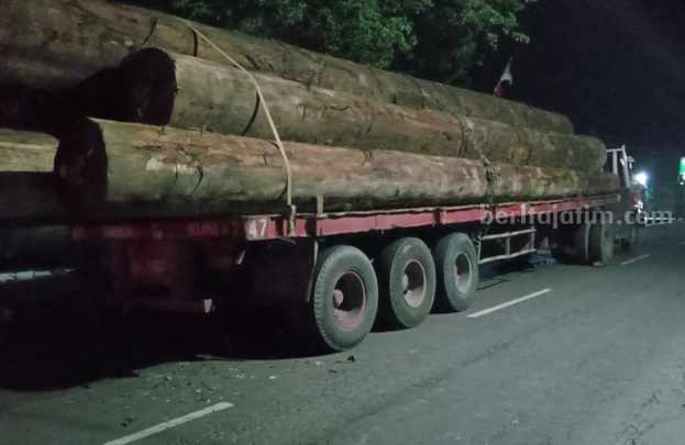 jombang kecelakaan