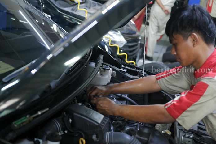 Penjualan Mobil Toyota Kartika Sari Lampaui Target Foto Berita Jatim