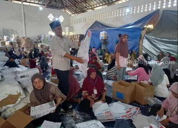 Salah satu logistik Pemilu 2024 di gudang KPU Sumenep.