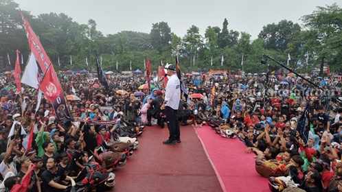 Hujan Deras Tak Surutkan Semangat 1.000 Bantengan Sambut Ganjar di Malang Foto Berita Jatim