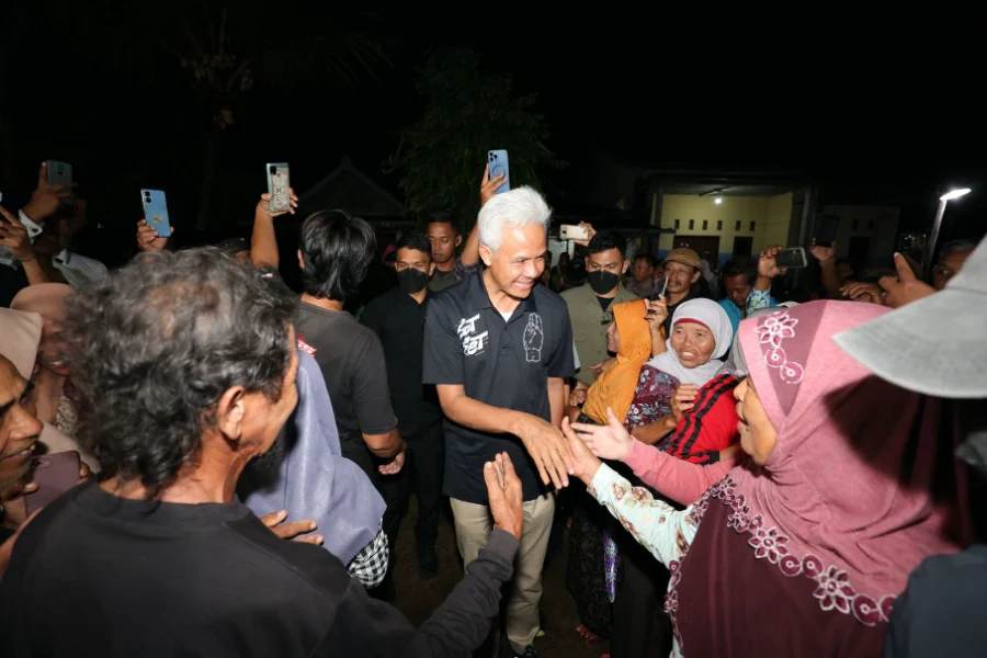 Ganjar ke Warga Gunungkidul: Lawan Berat, Harus Bersatu dengan Rakyat Foto Berita Jatim