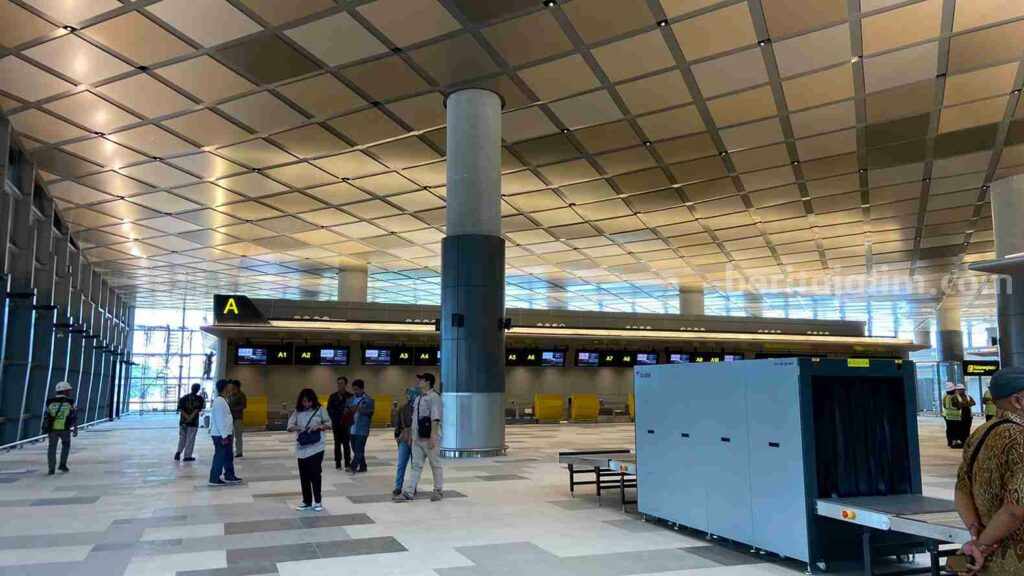 Bandara Dhoho Internasional Kediri.