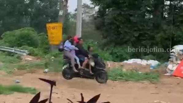 Cupture rekaman video amatir warga saat kecelakaan menimpa pengendara sepeda motor Honda PCX nopol W 6241 NBG di jalur penyelamat Gotekan, Kecamatan Pacet, Kabupaten Mojokerto. 
