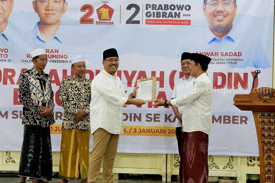 Caption: Ketua DPD Partai Gerindra Jatim, Anwar Sadad
