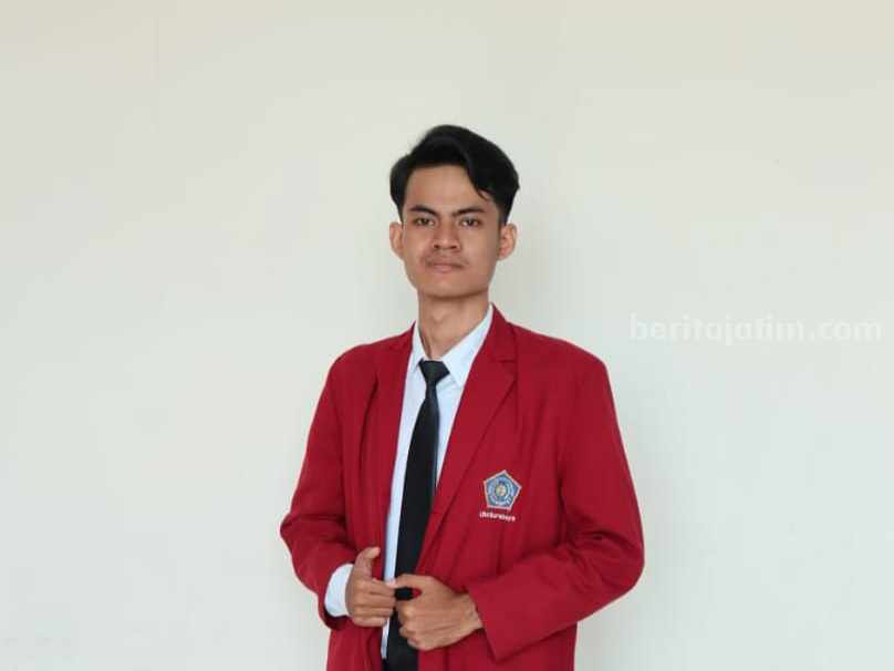Presiden BEM Universitas Muhammadiyah Surabaya, Rafian.