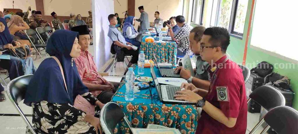 Imigrasi Tanjung Perak Surabaya Jemput Bola Layani CJH Asal Gresik Foto Berita Jatim