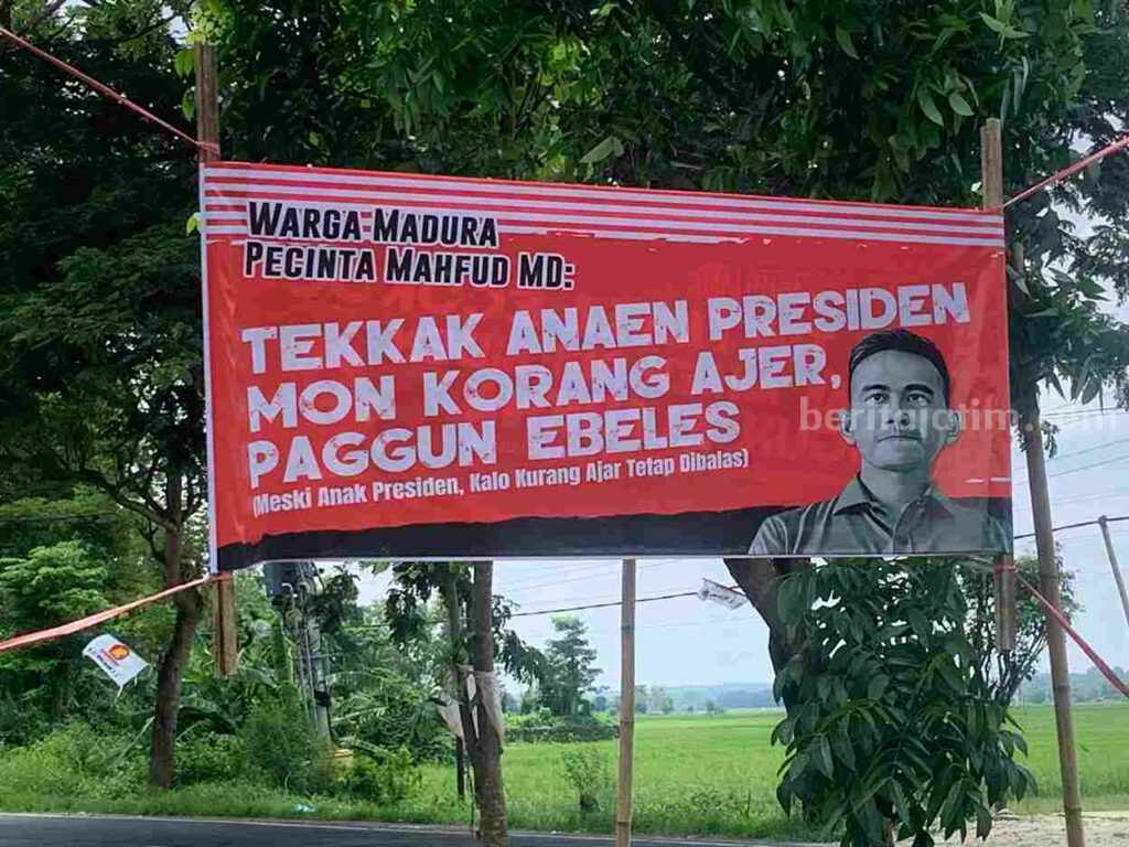 Spanduk Singgung Etika Gibran Muncul di Bangkalan Foto Berita Jatim