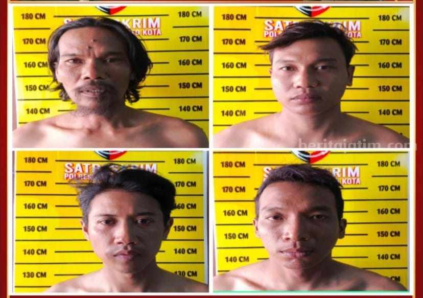 Empat Pekerja Pabrik Besi di Mojokerto Dibekuk Polisi, Curi 12 Batang Besi Senilai Rp4,5 Juta Foto Berita Jatim