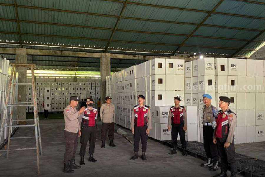 Ini Logistik Pemilu yang Sudah Sampai di Magetan, Besok Sortir Surat Suara foto beritajatim