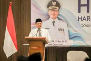 Pj Bupati Pamekasan Ingatkan ASN Bijak Gunakan Medsos foto beritajatim