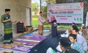 Relawan Jatim Beragam Sosialisasikan Ganjar-Mahfud dengan Bibit Pohon