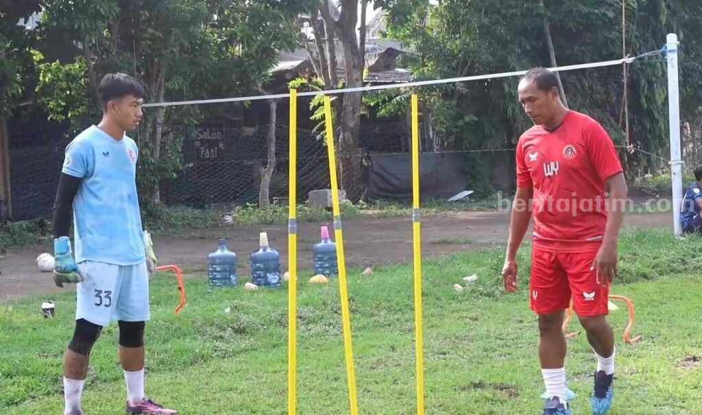 Babak 28 Besar, Wahyudi Gembleng 3 Kiper Persedikab Kediri