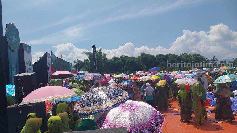 Elektabilitas Prabowo 57 Persen di Jatim, Khofifah: Mudah-Mudahan Menang Signifikan Foto Berita Jatim