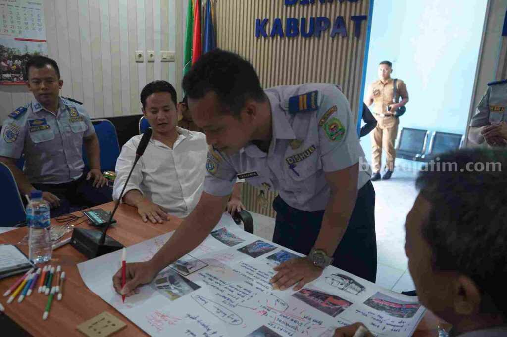 Dukung Keberadaan Bandara Dhoho Kediri, Trenggalek Siapkan Bus Pariwisata Sekaligus Rutenya